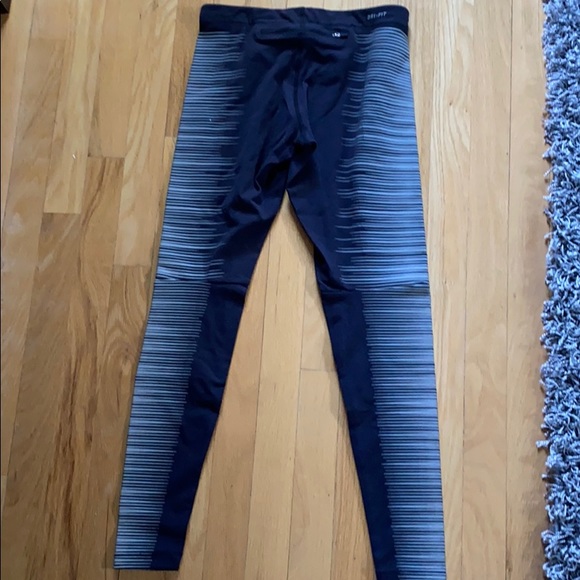 Glow in the dark Nike Dri-Fit Leggings - Picture 3 of 4